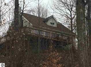 4555 Oak Leaf Way, Lake, MI 48632
