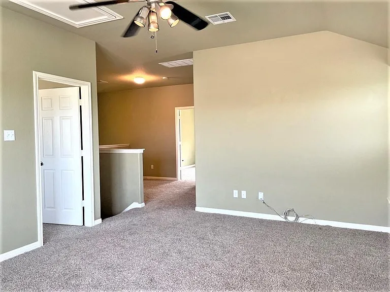 2409 Dovetail St — Photo 71