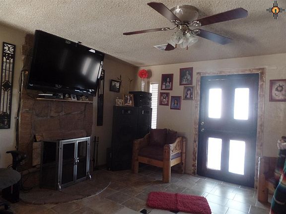 2nd image of 1308 Davis St