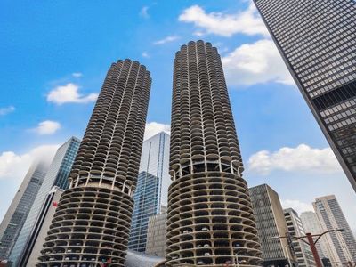 300 N State St APT 3329, Chicago, IL, 60654
