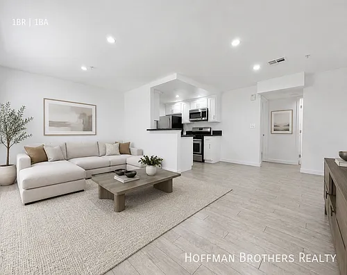601 N Normandie Ave #6 Photo 1