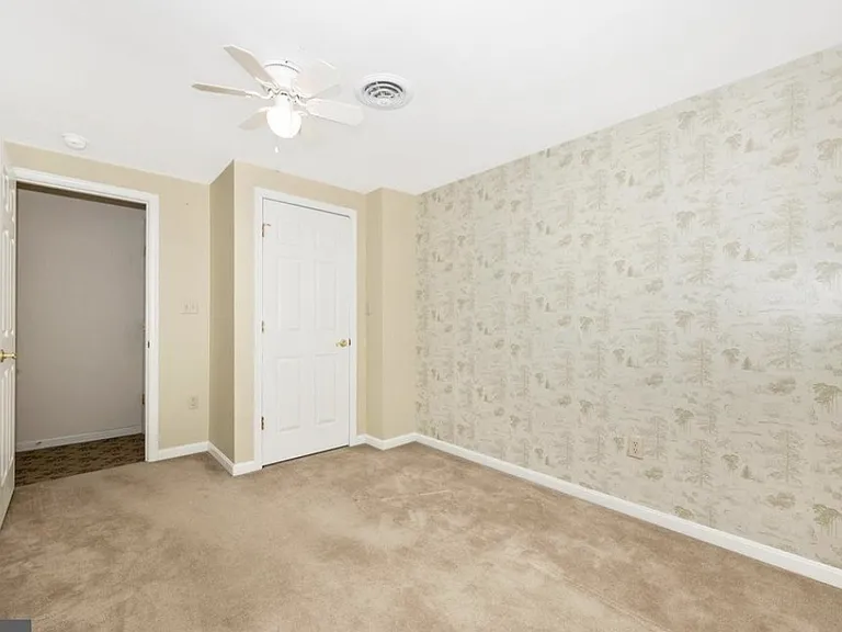117 Valley View Ct — Photo 23