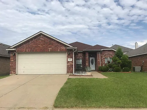6608 Sandgate Dr Photo 1