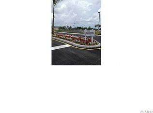 11200 SW 13th St APT 204, Hollywood, FL 33025