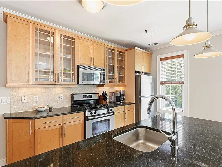 904 Jefferson St #2I — Photo 10