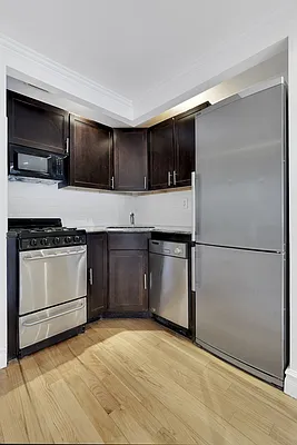 Rented by Cooper & Cooper Real Estate | media 17