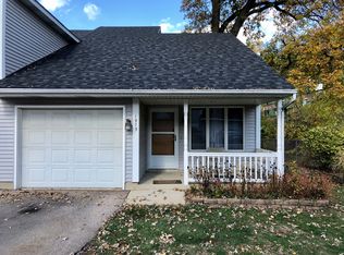 1975 Charles Ln #1975, Aurora, IL 60505