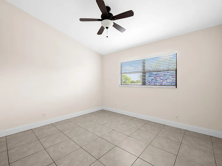 3281 E Golf Blvd #4 — Photo 17