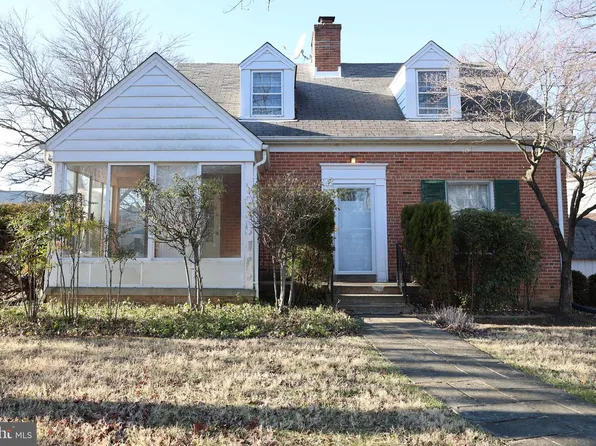 8208 Maple Ridge Rd, Bethesda, MD 20814