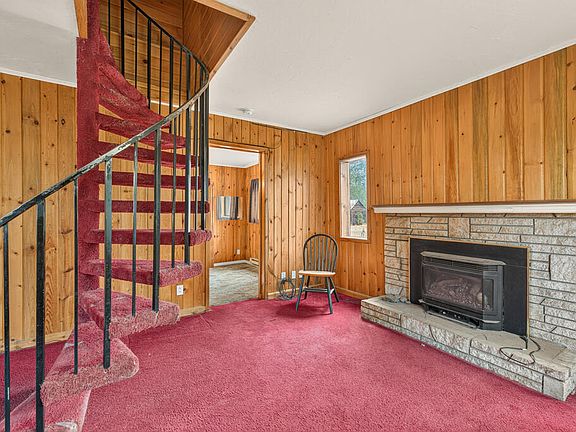 3rd image of 3206 McLeod Ln