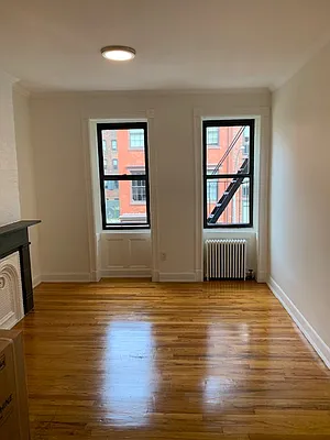 Rented by Skyline Realty LLC II | media 10