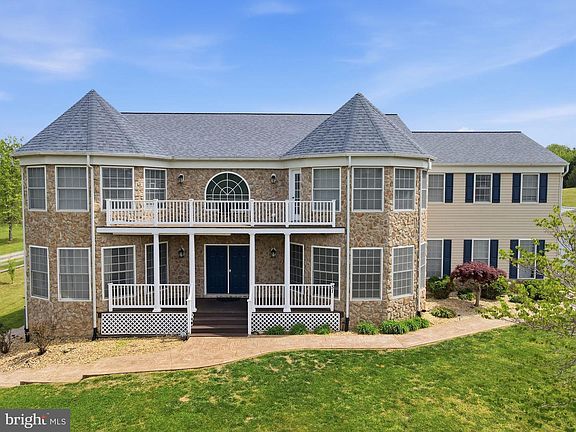 4th image of 51 Equestrian Dr
