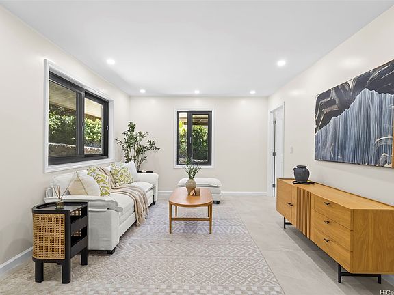 5th image of 3942 Kaualio Pl
