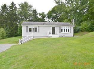 112 Fineview Dr, Beaver Falls, PA 15010