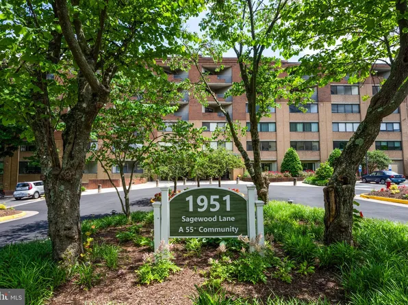 1951 Sagewood Ln APT 511, Reston, VA 20191
