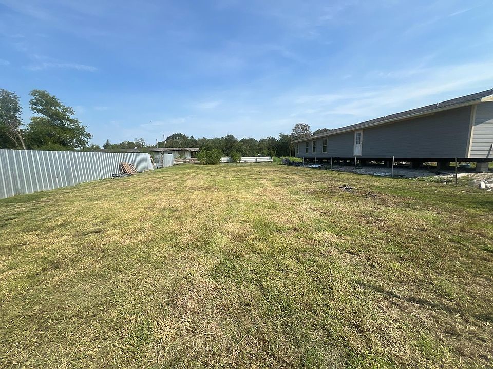 2nd image of 3367 Bijou Rue St Lot 65