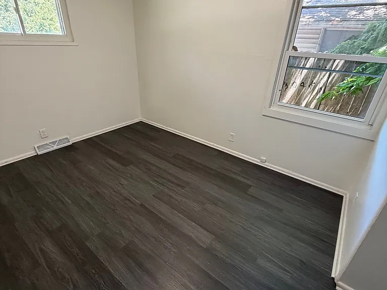 1203 W Bradley Ave — Photo 6