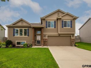 13809 S 42nd Ave, Bellevue, NE 68123