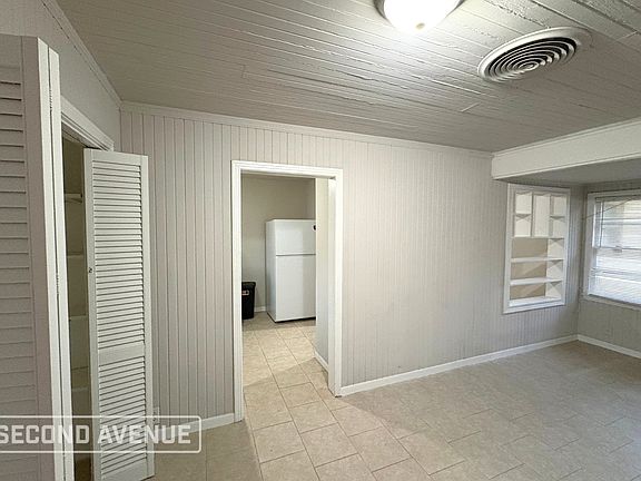 4th image of 3314 Albemarle Dr