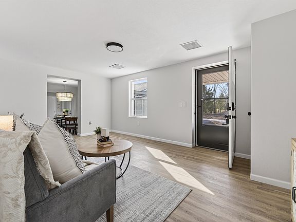 5th image of 17250 SW Bannon Rd