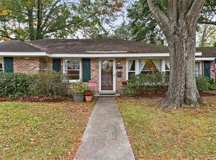 9816 Paula Dr, River Ridge, LA 70123