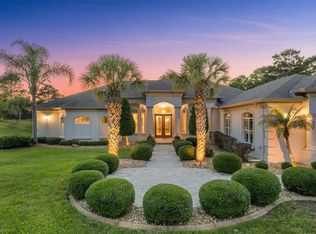 10117 Breezy Pines Ct, Weeki Wachee, FL 34613