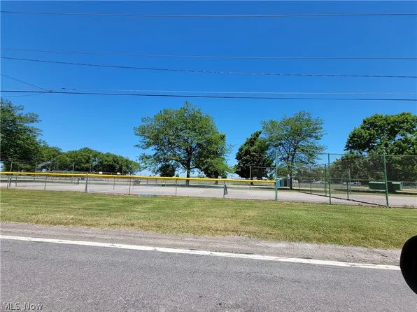 3424 Parmly Rd, Perry, OH 44081