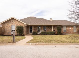 1316 Tumbleweed Trl, Henrietta, TX 76365