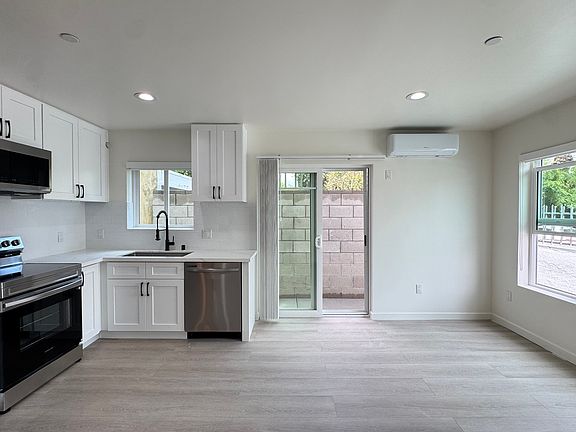 2nd image of 374 S Los Robles Ave #A