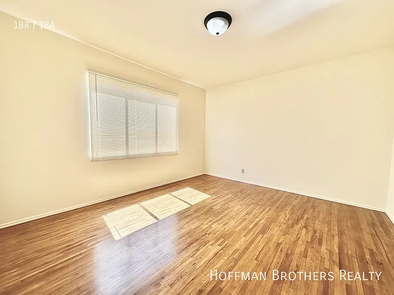 5619 W Jefferson Blvd #3 — Photo 7