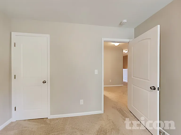 2030 Aragon Ln — Photo 11