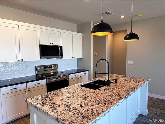 4th image of 3437 Sunbeam Drive