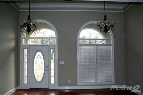 Open Dining Rm & Entrance
