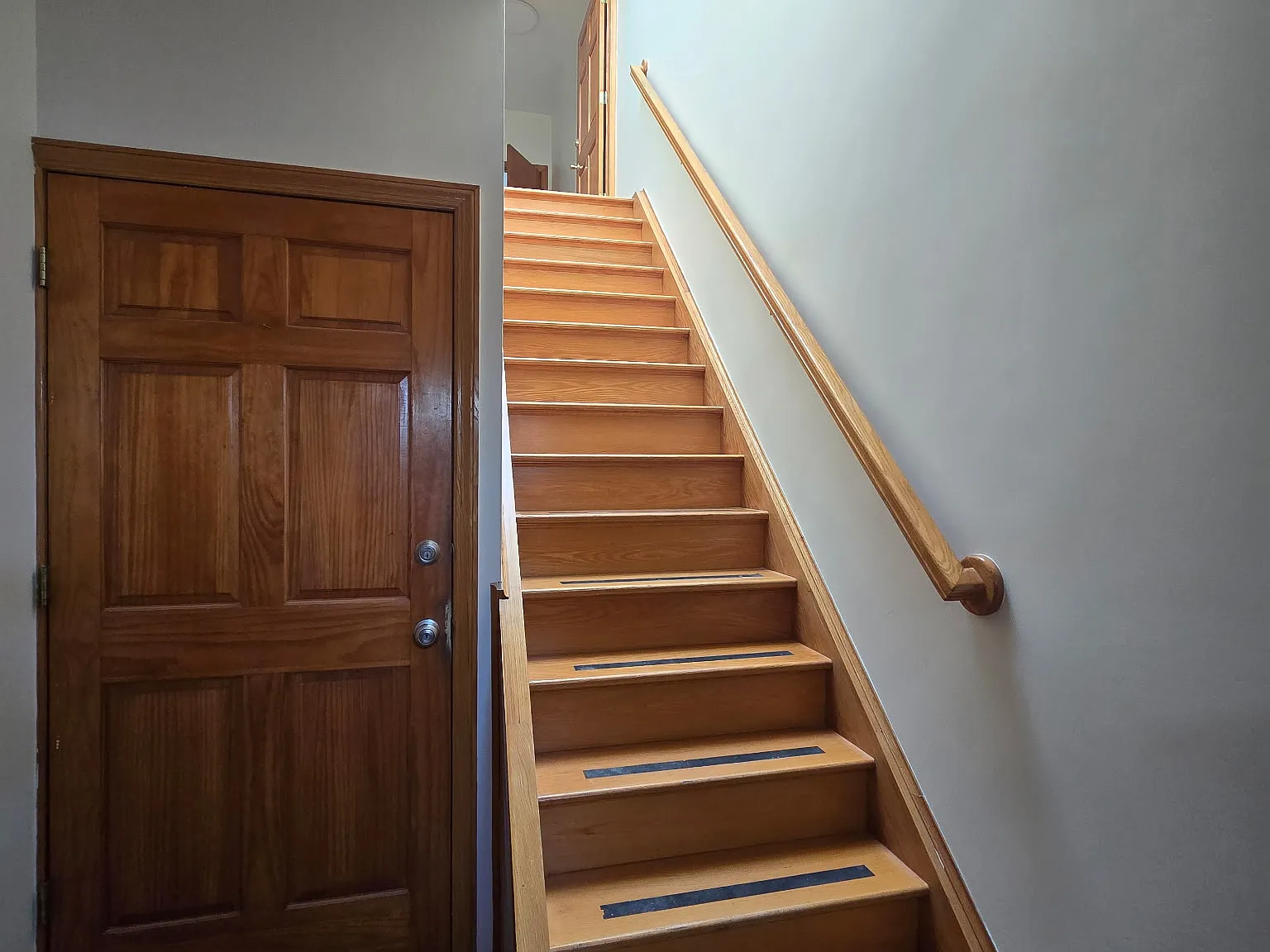 1 bed, 350 sqft, $2,300 — Photo 1