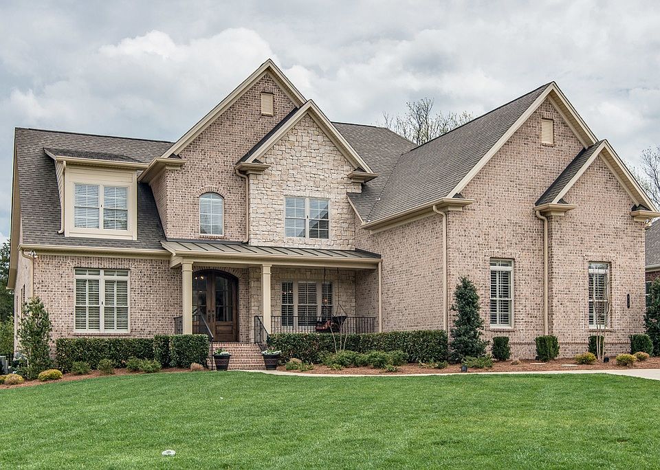 1st image of 912 Manchester Dr