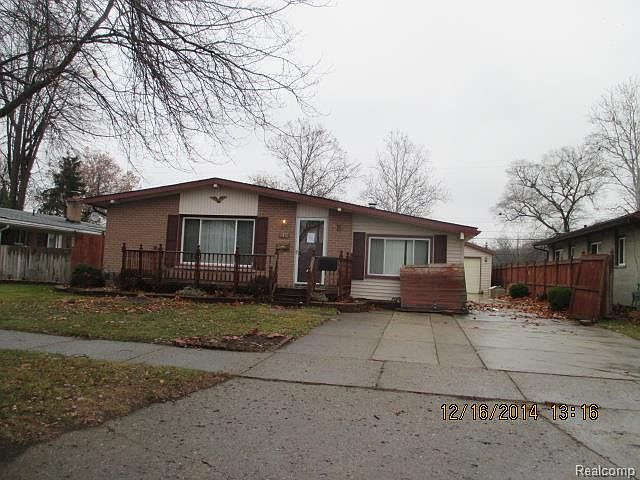 1st image of 745 Darwin St