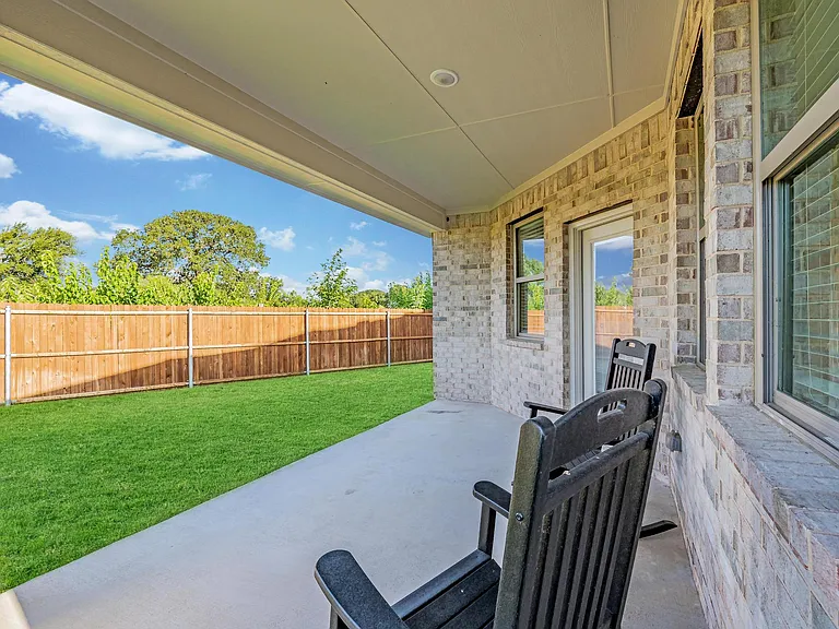 101 Gardenia Dr — Photo 23