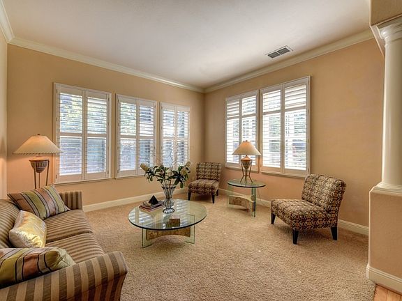 4th image of 2715 Aberdeen Ln