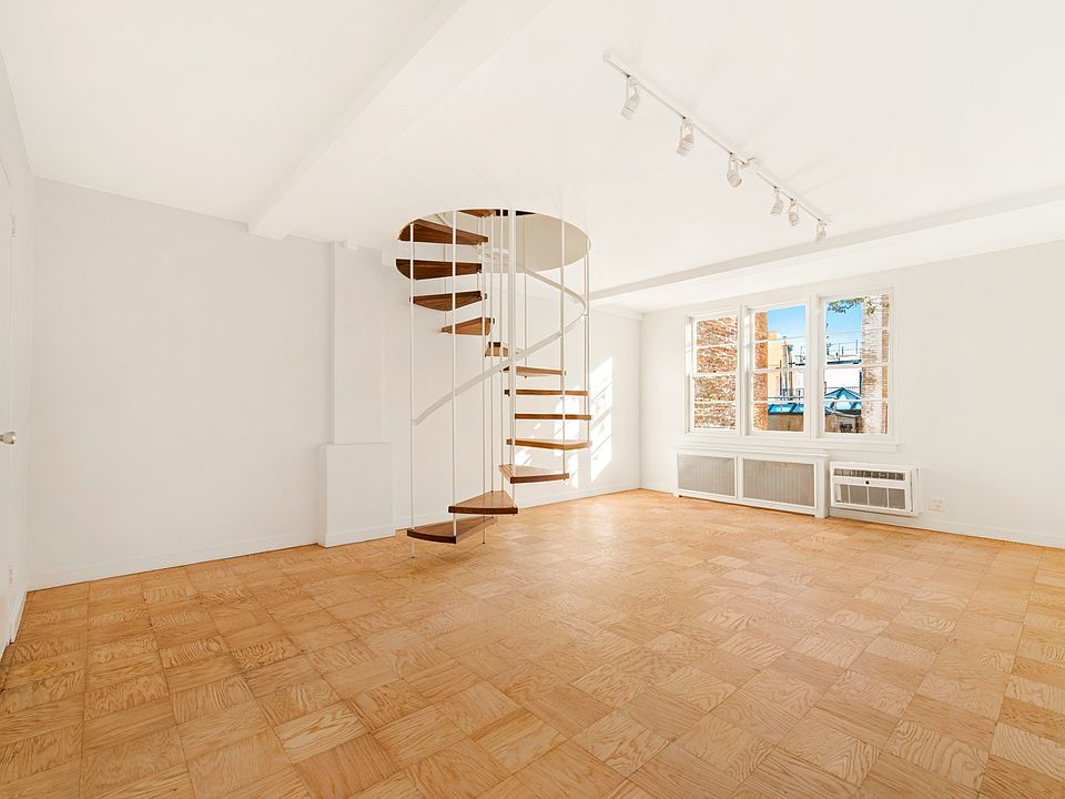 1st image of 30 Horatio St APT 3B