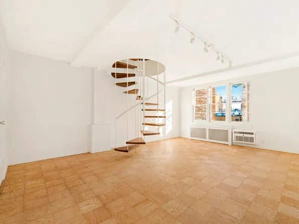30 Horatio Street image 1 of 5