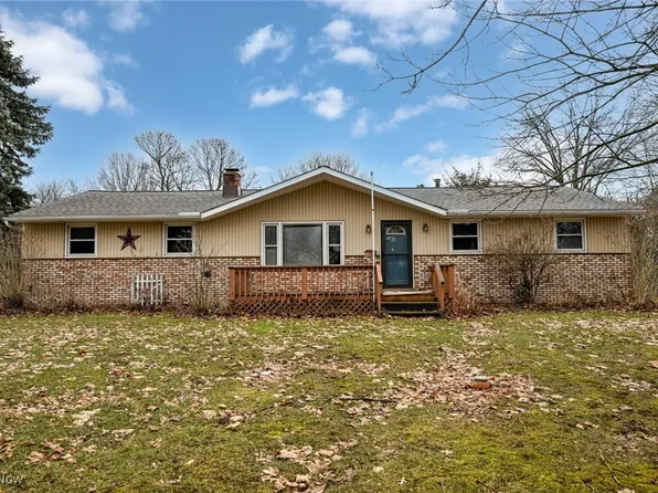 12112 Lisa St NW, Hartville, OH 44632