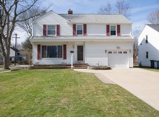 1324 Croyden Rd, Lyndhurst, OH 44124