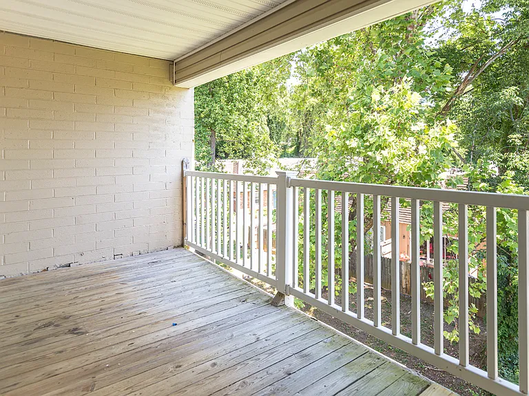 Ash Tree Apartments — Photo 10