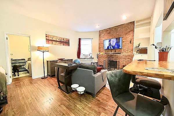 1st image of 137 W 86th St #3R