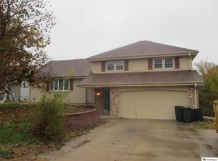 6417 S 77th Cir, Ralston, NE 68127