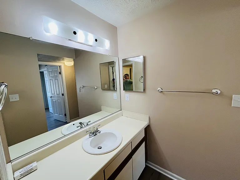 36 Pacific Dr — Photo 14