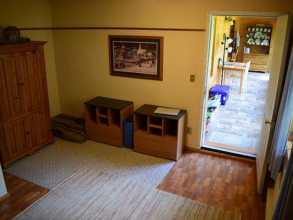 5th image of 301 Beslund Dr