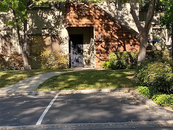 5th image of 1111 La Terrace Cir