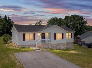 114 Hillview Dr, Maurertown, VA 22644