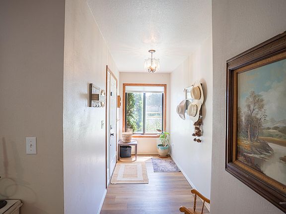 4th image of 2711 Elizabeth Blvd